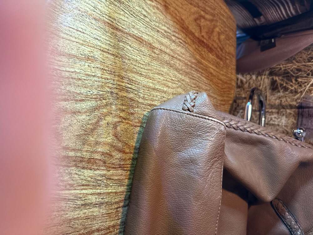 Tabitha Webb Leather Tote Bag UK Leading Fashion Designer 👜 ✨ - Picture 2 of 6